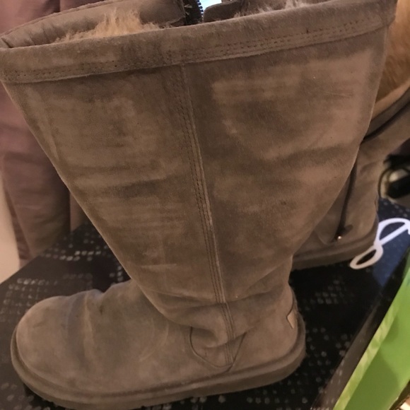 Ugg boots - Picture 1 of 3